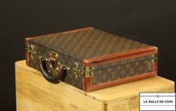 R2662_Attache_case__Louis_Vuitton_president_11__1549895879_971