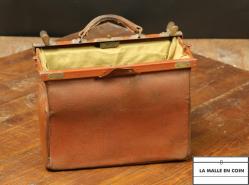 Sac_de_medecin_4__1555334089_597