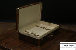 Valise_Vuitton_avec_chassis_9__1657273879_907