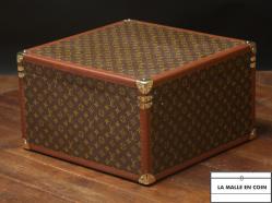 Valise_carre____Louis_Vuitton_monogram_3__1712917044_327