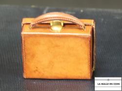 Valise_de_poupe__e_cuir__Louis_vuitton_13__1566548185_657