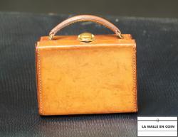 Valise_de_poupe__e_cuir__Louis_vuitton_14__1566548184_129