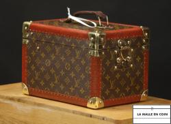 Vanity_case_Vuitton_avec_clef_2__1729804503_156